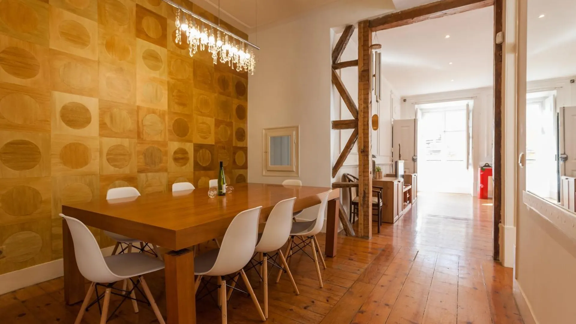 Tejo Vintage Three-Bedroom Apartment - By Lu Holidays Lisbon